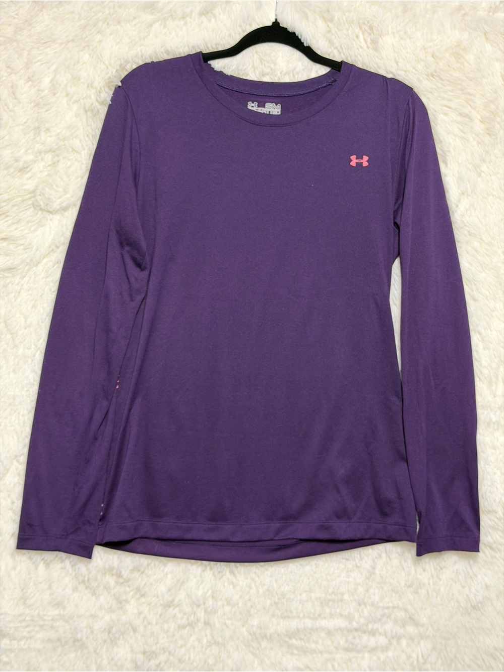 Under Armour Womens Semi Fitted Heat Gear Tee Size SM Purple Running Sporty Gym